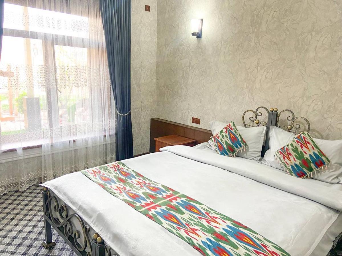 Evergreen Guesthouse Marghilon Bagian luar foto